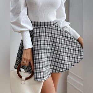Black and White Plaid Print A-line Mini Skirt School Streetwear Casual Size L